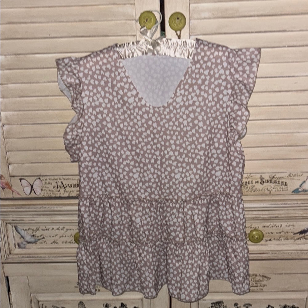 Women's Ruffle Sleeve Top - Cream